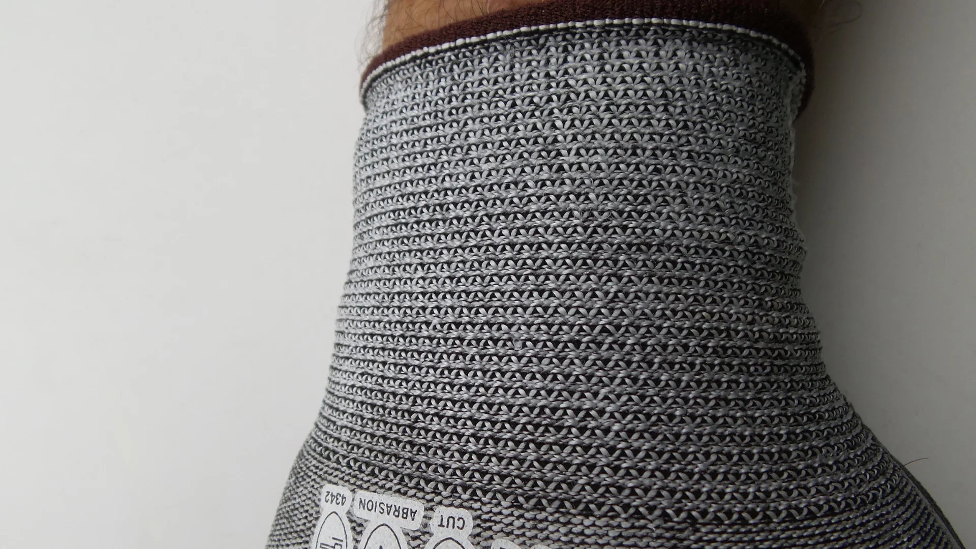 OBD Grit Grip Anti-Cut Gloves - Image 3